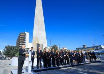 430 años de Monterrey: así fue la guardia de honor en el Obelisco